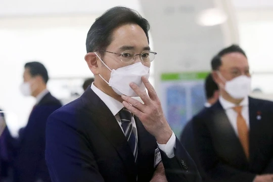 Chủ tịch Samsung Lee Jae-yong đến Việt Nam