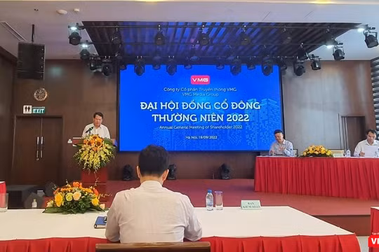 VMG Media để 'tuột' iMedia như thế...