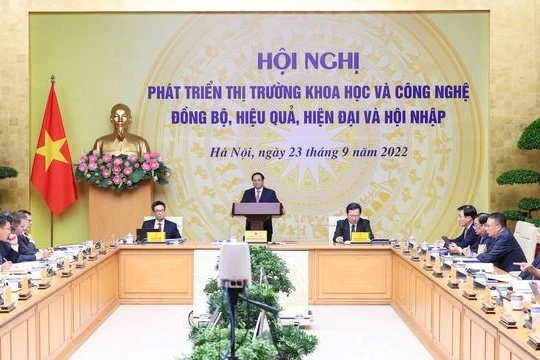 Toàn cảnh hội nghị "Phát triển thị trường khoa học và công nghệ đồng bộ, hiệu quả, hiện đại và hội nhập" (Ảnh: VGP) 