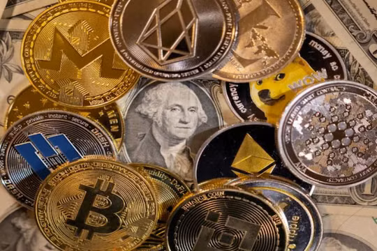 Hàng loạt công ty công nghệ, bao gồm các Big Tech, đang hợp tác cùng chính phủ các nước phát triển tiền điện tử (Ảnh: Guardian)