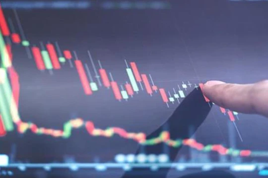 Chứng khoán tháng 8: Tiềm ẩn rủi ro nhưng khó xảy ra cú chỉnh sâu