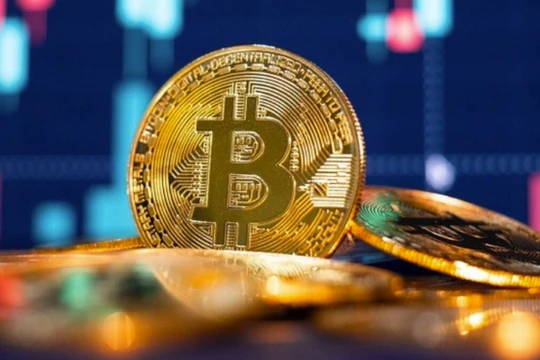 MicroStrategy bạo chi để gom thêm 2.500 bitcoin dù đang chìm trong thua lỗ