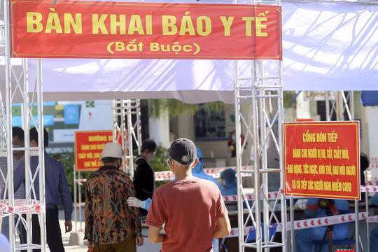 Bệnh nhân đến khám và chữa bệnh tại Bệnh viện C Đà Nẵng