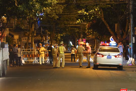 Các tuyến đường dẫn vào 3 bệnh viện ở Đà Nẵng trong đêm thiết lập lệnh phong tỏa