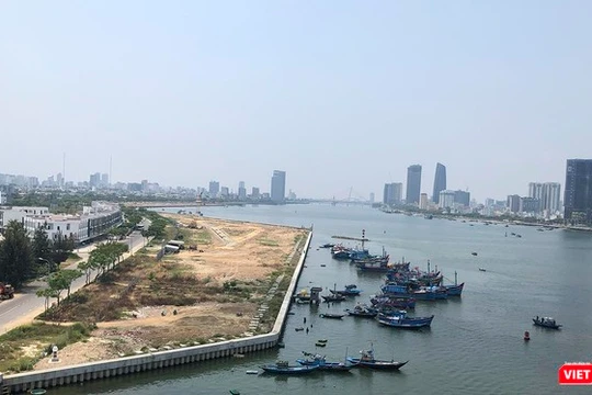 Một góc đô thị ven sông Hàn, TP Đà Nẵng