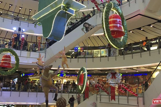 Thị trường bán lẻ khu vực trung tâm TP HCM dần hồi phục sau đợt giãn cách xã hội vì COVID-19