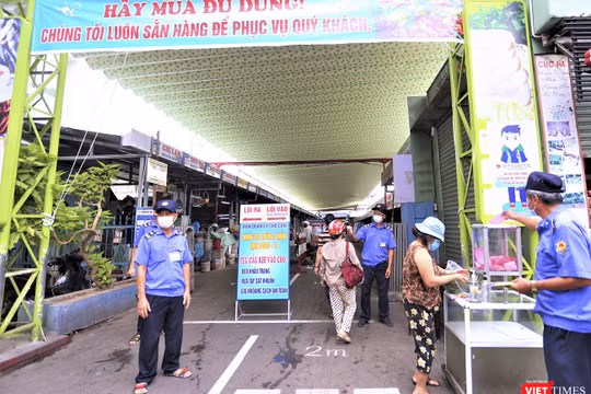 Đà Nẵng tiếp tục thực hiện phân luồng tần suất đi chợ của người dân trên địa bàn