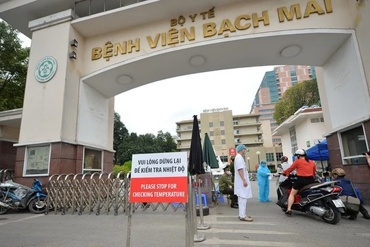Bệnh viện Bạch Mai. Ảnh: Hoàng Anh