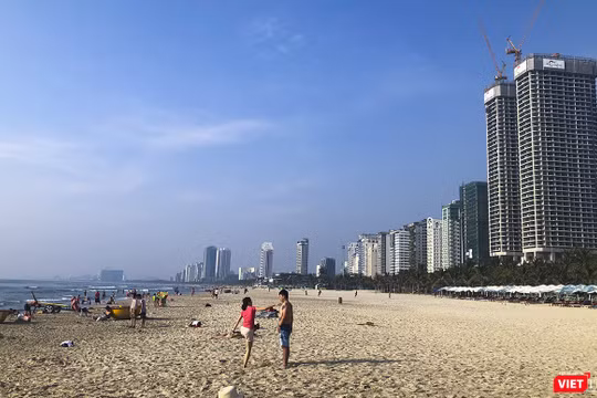 Một góc bãi biển Đà Nẵng