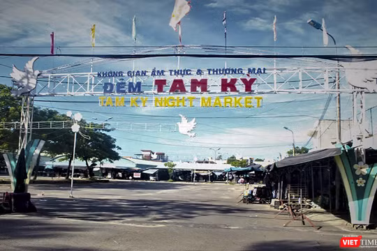 Khu vực chợ đêm Vườn Lài, TP Tam Kỳ, Quảng Nam