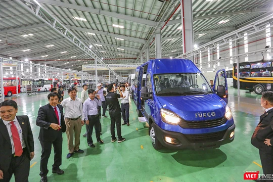 Dòng sản phẩm thương mại Mini Bus IVECO Daily do Thaco hợp tác với Iveco sản xuất