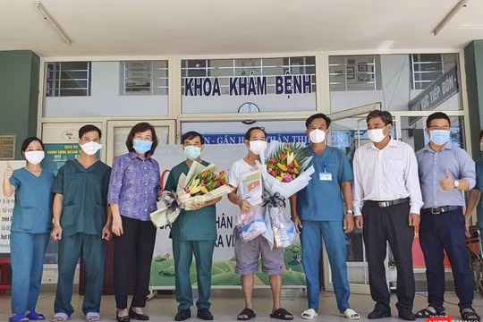 Bệnh nhân 936 tên H.Đ.B (trú phường Bình Thuận, quận Hải Châu, Đà Nẵng) tại buổi xuất viện