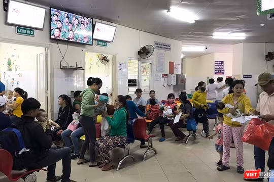 Một góc khu khám bệnh Bệnh viện Phụ sản - Nhi Đà Nẵng