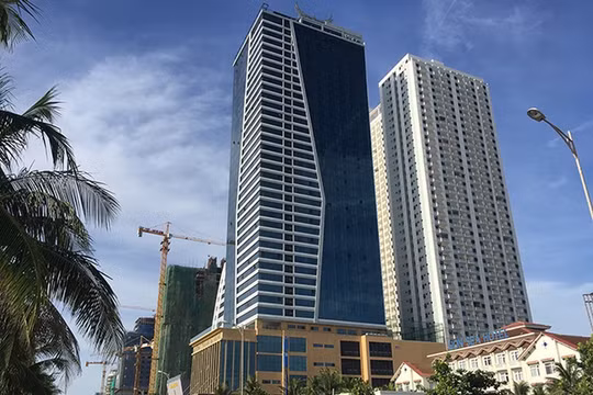 Dự án Tổ hợp khách sạn Mường Thanh và căn hộ chung cư cao cấp Sơn Trà trên đường Võ Nguyên Giáp, quận Ngũ Hành Sơn, TP Đà Nẵng