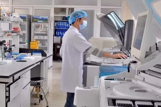 Quảng Nam tổ chức lấy mẫu ngẫu nhiên để xét nghiệm SARS-CoV-2 trên diện rộng Ảnh: Bộ Y tế