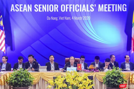 Đại diện Việt Nam trong vai trò chủ tọa Hội nghị Quan chức Cao cấp ASEAN (ASEAN SOM) 