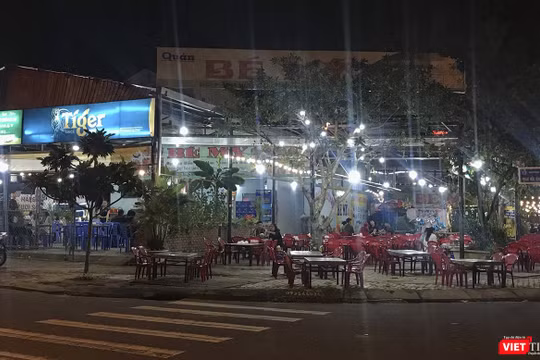 Quán nhậu trên đường Nguyễn Tất Thành sau khi Nghị định 100/2019/NĐ-CP có hiệu lực.