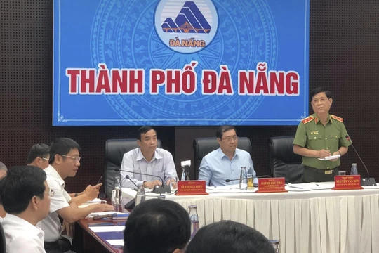 Trung tướng Nguyễn Văn Sơn - Thứ trưởng Bộ Công an phát biểu tại đầu cầu TP Đà Nẵng