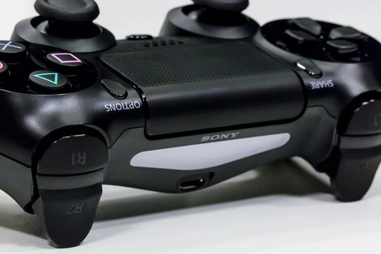 Tay cầm DualShock PS4