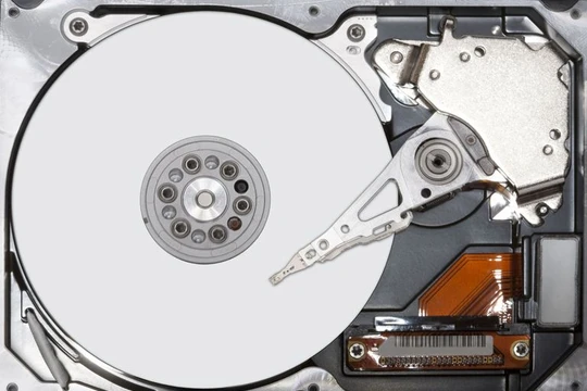 Bạn có chắc mình đã xóa hoàn toàn dữ liêu khỏi ổ cứng? (ảnh Lifewire)