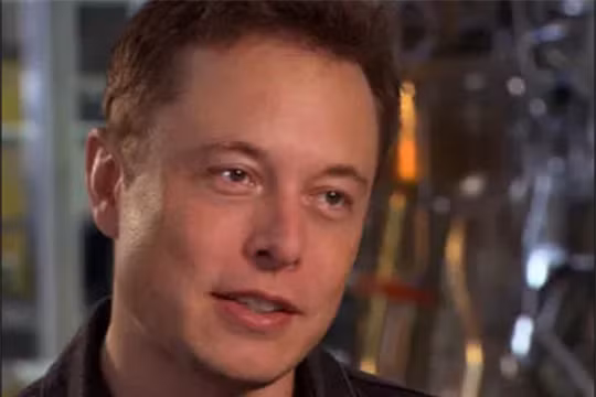 Elon Musk, cùng với một nhóm các nhà khoa học, chuyên gia nổi tiếng cảnh báo việc sử dụng vũ khí tự chủ có thể mở ra một kỷ nguyên chiến tranh mới. Ảnh: Cnet