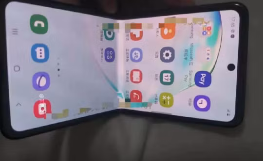 Hình ảnh thực tế của chiếc Samsung Galaxy Fold 2. Ảnh: SamMobile