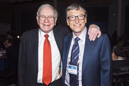Hai tỷ phú Warren Buffett (trái) và Bill Gates (phải). Ảnh: Inc