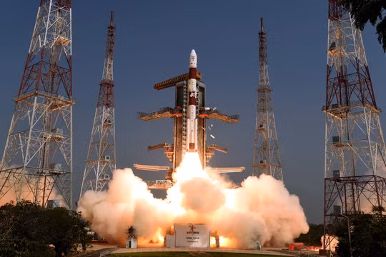 Cơ quan vũ trụ ISRO của Ấn Độ chuẩn bị phóng tàu vũ trụ Chandrayaan 2 lên mặt trăng vào ngày 15.7. Ảnh: Nikkei Asian Review