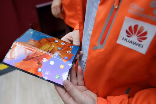 Ngày 14/6/2019, Vincent Pang, Phó Chủ tịch cao cấp của Huawei đã thông báo việc hoãn phát hành điện thoại gập Mate X đến tháng 9. Ảnh: Reuters