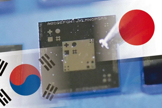 Ngành công nghiệp sản xuất chip của Hàn Quốc phụ thuộc vào việc nhập khẩu nguyên liệu sản xuất từ Nhật Bản, Seoul đang muốn thay đổi điều đó. Ảnh: Nikkei Asian Review