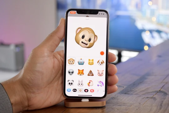 iPhone X là chiếc iPhone mang tính đột phá của Apple. Nguồn: 9toMac
