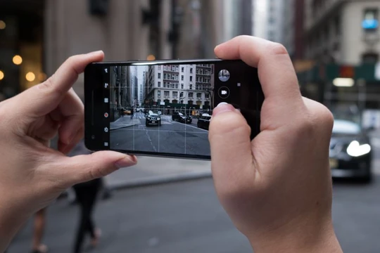 Khả năng ghi hình của bộ đôi Pixel 2 và Pixel 2 XL sẽ được cải tiến đáng kể trong phiên bản Android 8.1. (nguồn: Techradar) 