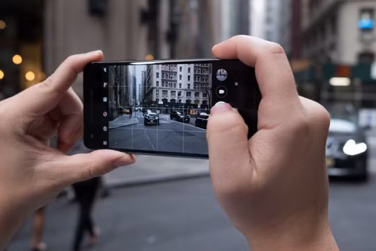 Khả năng ghi hình của bộ đôi Pixel 2 và Pixel 2 XL sẽ được cải tiến đáng kể trong phiên bản Android 8.1. (nguồn: Techradar) 