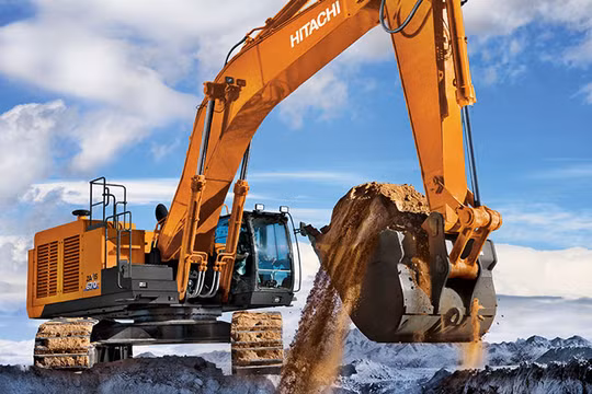 Máy xây dựng góp phần rất quan trọng vào việc rút ngắn thời gian thi công. (ảnh: Hitachi)