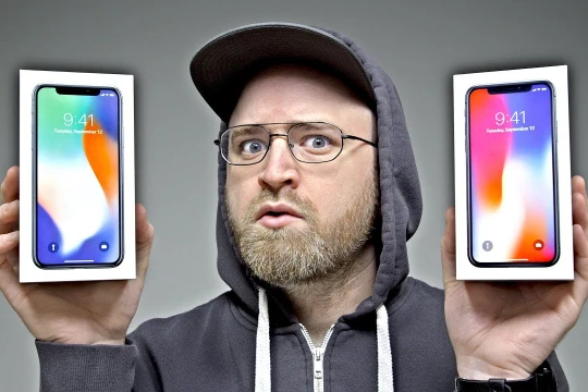 Chuyên gia "đập hộp" nổi tiếng, Lewis Hilsenteger của kênh Unbox Therapy với hơn 7 triệu lượt theo dõi trên Youtube. Nguồn: Unbox Therapy