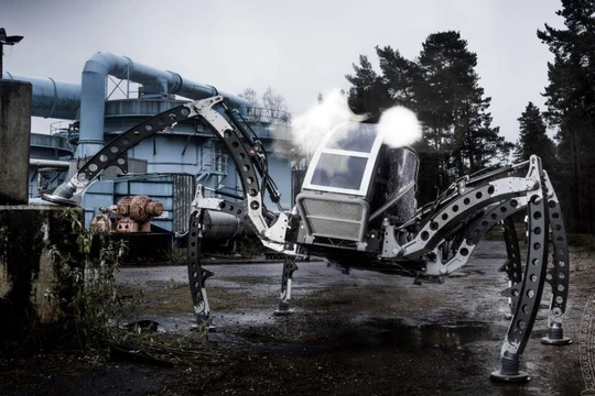Mantis với 6 chân di chuyển được là robot hoạt động đa địa hình lớn nhất thế giới. Nguồn: linuxgizmos