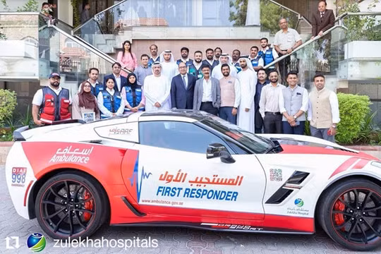 Siêu xe thể thao sẽ đưa các nhân viên y tế tiếp cận hiện trường nhanh nhất có thể. 