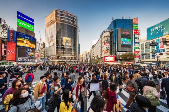 Từ nay tới năm 2030, 2,3 triệu người lao động Nhật trong độ tuổi từ 15-64 dự kiến sẽ biến mất. Ảnh: Getty Images.