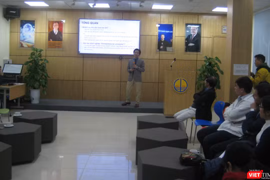 TS Vũ Văn Tích - Trưởng ban KHCN ĐHQG Hà Nội giới thiệu về mô hình khởi nghiệp spin off trong trường đại học