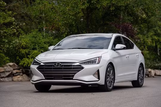 Mẫu Hyundai Elantra 2019
