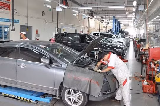 Bảo dưỡng đều đặn chính hãng sẽ khiến người mua thêm an tâm. Ảnh ST