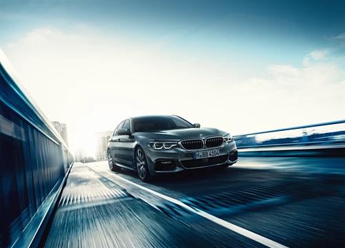 Khách hàng mua BMW 520i sẽ được miễn phí bảo dưỡng trong ba năm hoặc 30.000km.