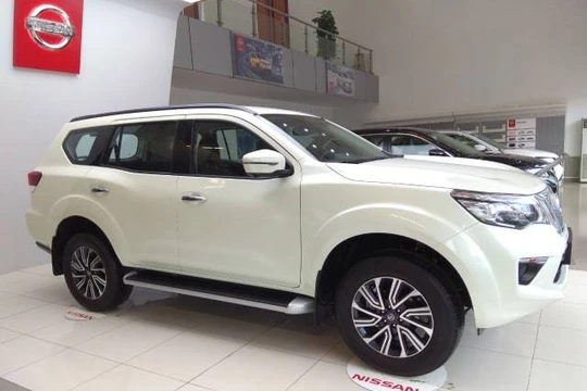 Đón tháng ngâu, ô tô đẩy mạnh khuyến mãi, giảm giá