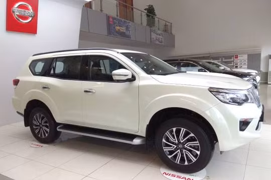 Đón tháng ngâu, ô tô đẩy mạnh khuyến mãi, giảm giá