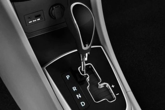 Hộp số tự động cổ điển ra đời vào năm 1932, và cấu tạo chỉ với 4 cấp số 