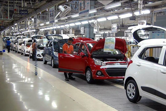 Nhiều nhà sản xuất ô tô Ấn Độ đã phải cắt giảm nhân lực nhằm giải quyết khủng hoảng. Nguồn: Team BHP. 