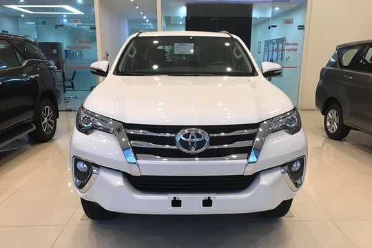 Doanh số tăng trưởng tốt nhưng Toyota Fortuner vẫn liên tục được điều chỉnh tăng mức giảm giá từ đầu tháng 10 đến nay. 