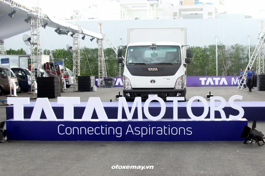 Tại thị trường Việt Nam, xe tải hạng trung Tata Ultra 814 thế hệ mới 2019 có nhiều cải tiến so với đối thủ.