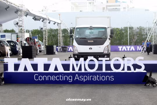 Tại thị trường Việt Nam, xe tải hạng trung Tata Ultra 814 thế hệ mới 2019 có nhiều cải tiến so với đối thủ.