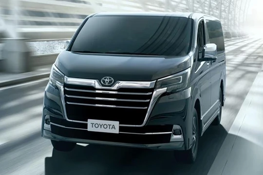 Toyota Granvia.